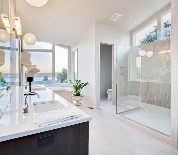 How do you make a Small Bathroom look Bigger? Bathroom Pros NJ